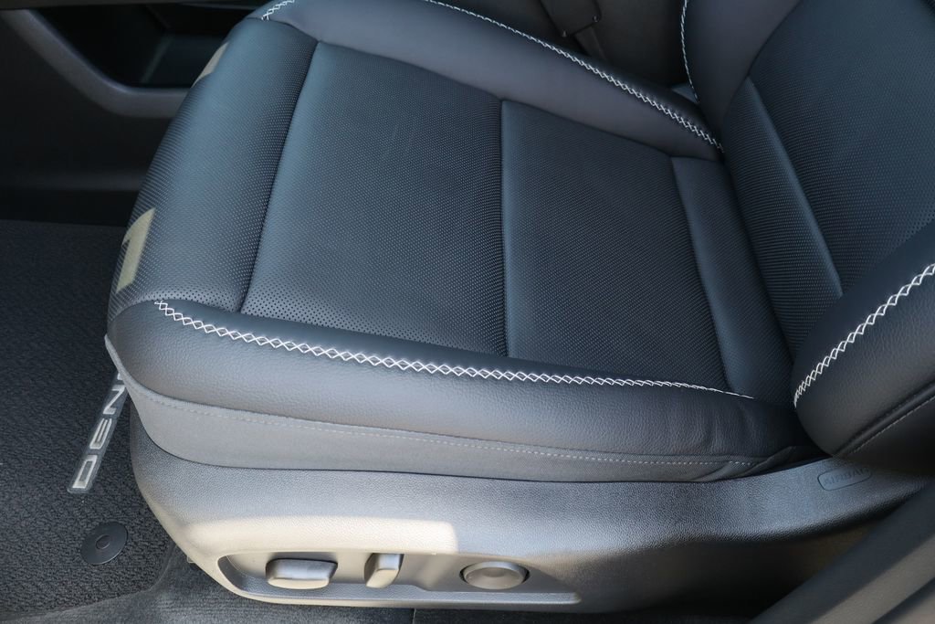 Certified 2026 GMC Terrain Denali AWD/4WD image 22