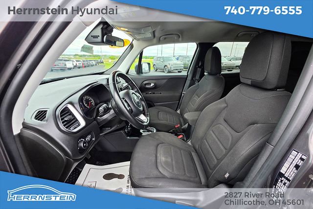 Used 2018 Jeep Renegade Latitude w/ Cold Weather Group AWD/4WD image 20