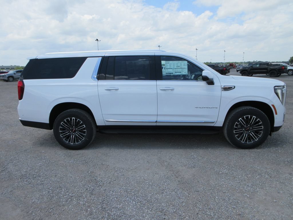 New 2026 GMC Yukon XL Elevation w/ Elevation Premium Package AWD/4WD image 3