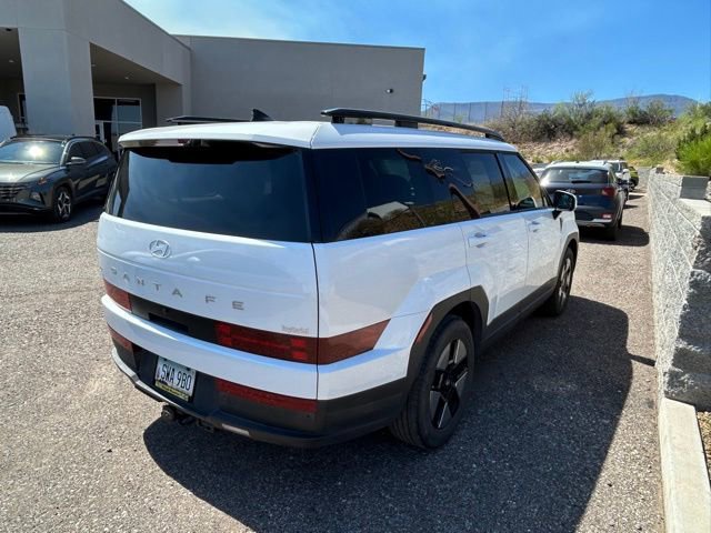 Used 2025 Hyundai Santa Fe SEL image 3