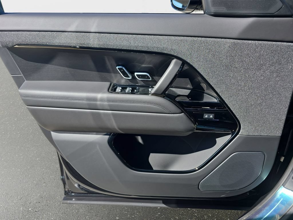 New 2026 Land Rover Range Rover Sport Dynamic SE AWD/4WD image 28