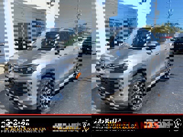 New 2025 Volkswagen Tiguan SE image 6