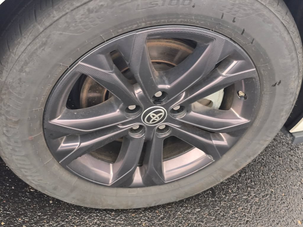 Certified 2025 Toyota Sienna XSE AWD/4WD image 24