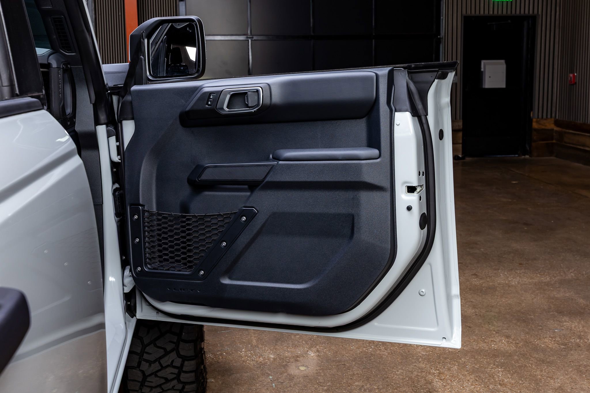 Used 2026 Ford Bronco Outer Banks image 36