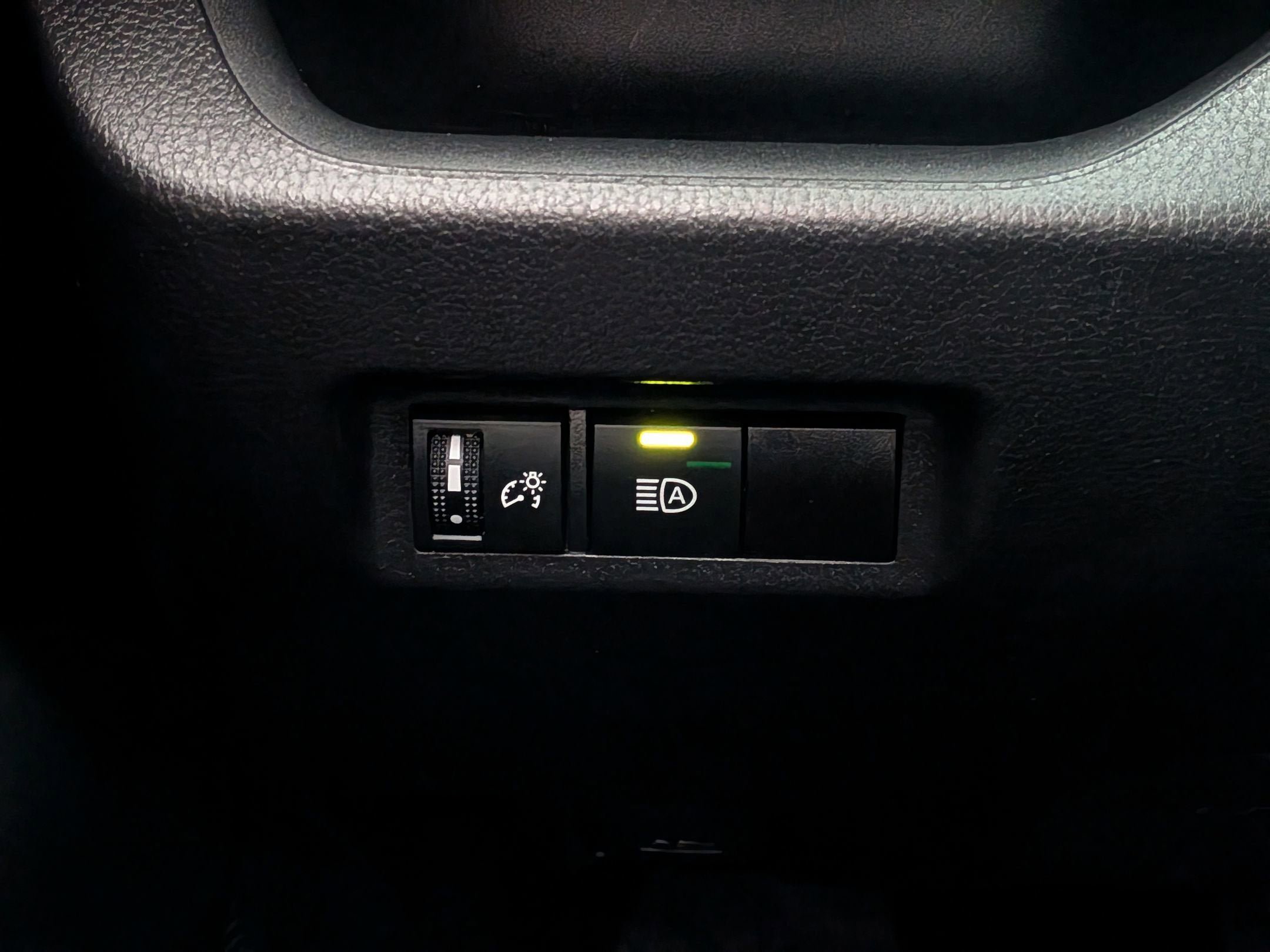 Certified 2025 Toyota RAV4 XLE AWD/4WD image 18