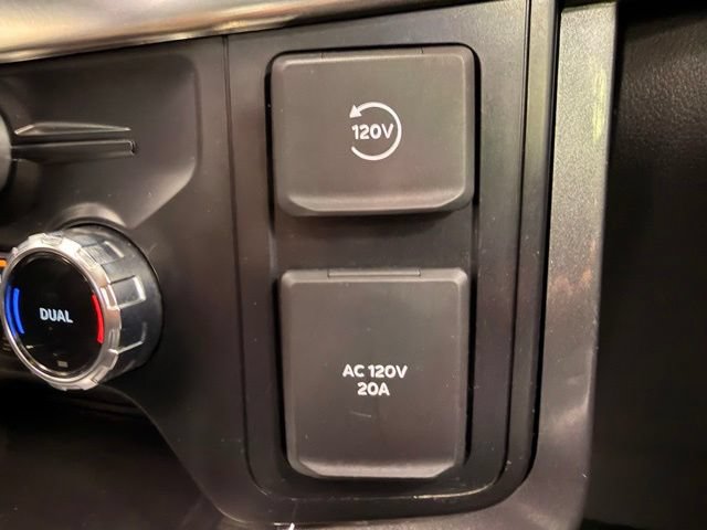 Used 2023 Ford F150 Lariat AWD/4WD image 37