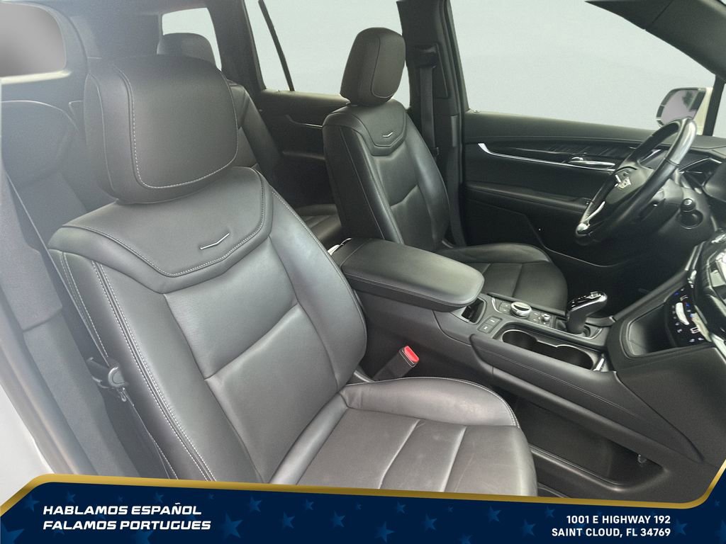 Used 2023 Cadillac XT6 Premium Luxury w/ Technology Package FWD image 31