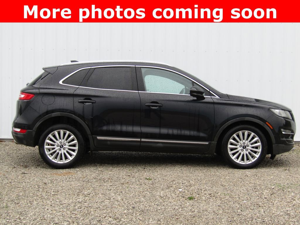 Used 2019 Lincoln MKC Premiere FWD image 2