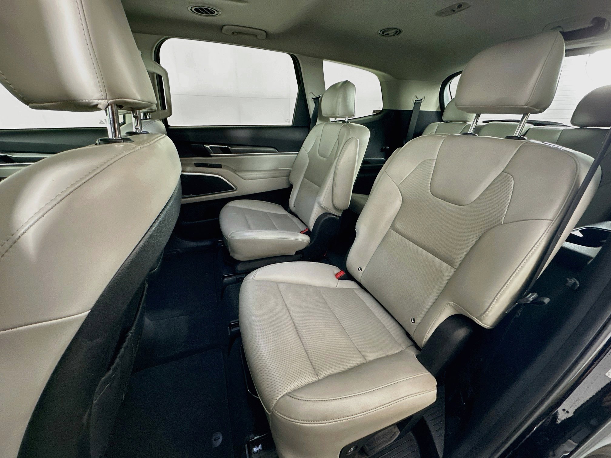 Used 2020 Kia Telluride S AWD/4WD image 28