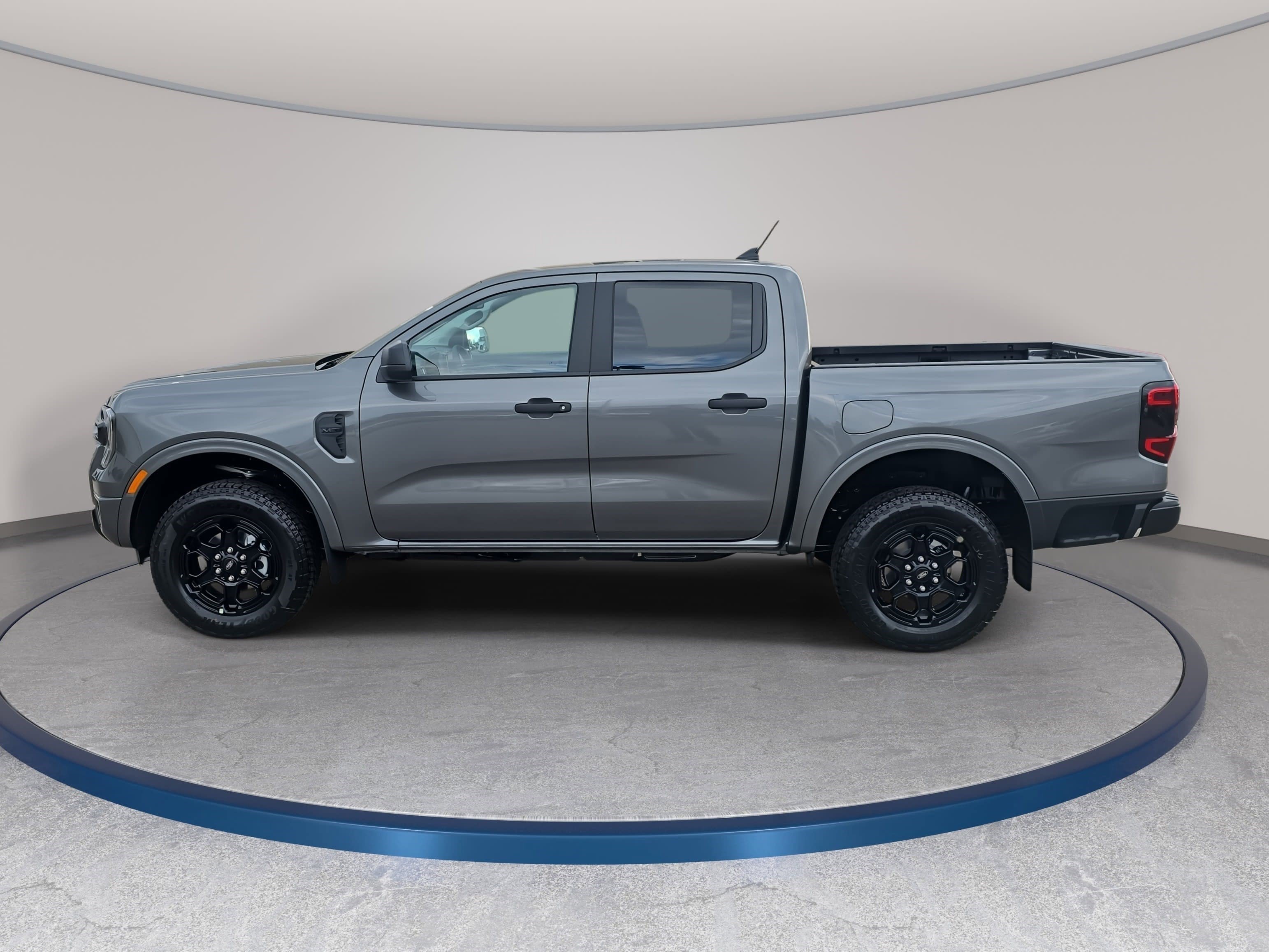 New 2026 Ford Ranger XLT w/ Black Appearance Package RWD image 8