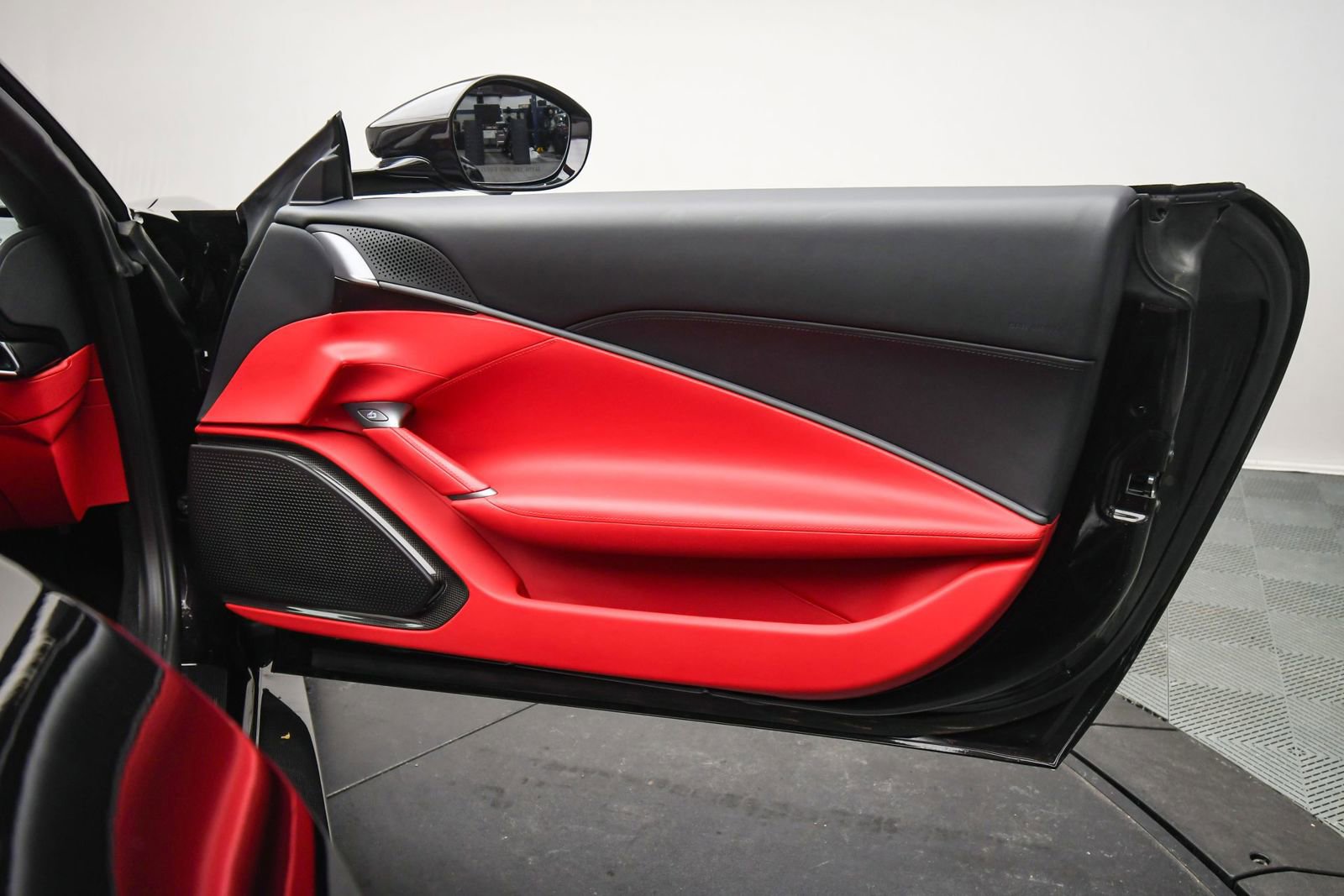 Used 2024 Ferrari Roma Spider image 52