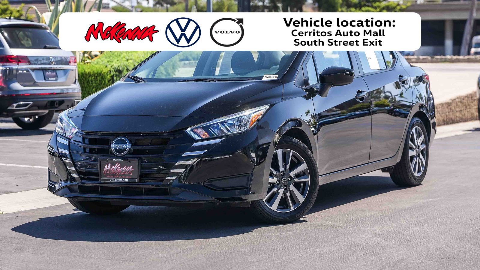 Used 2024 Nissan Versa SV FWD image 1
