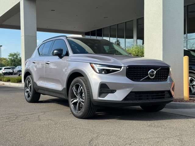 New 2026 Volvo XC40 B5 Core AWD/4WD video 1