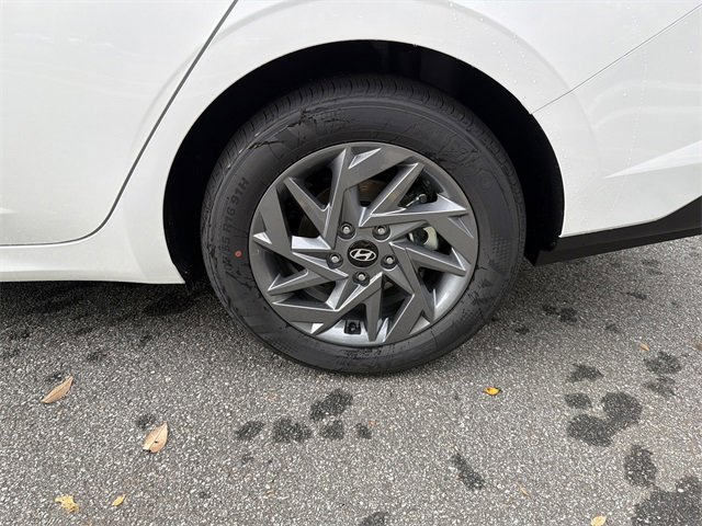 New 2026 Hyundai Elantra Blue image 18