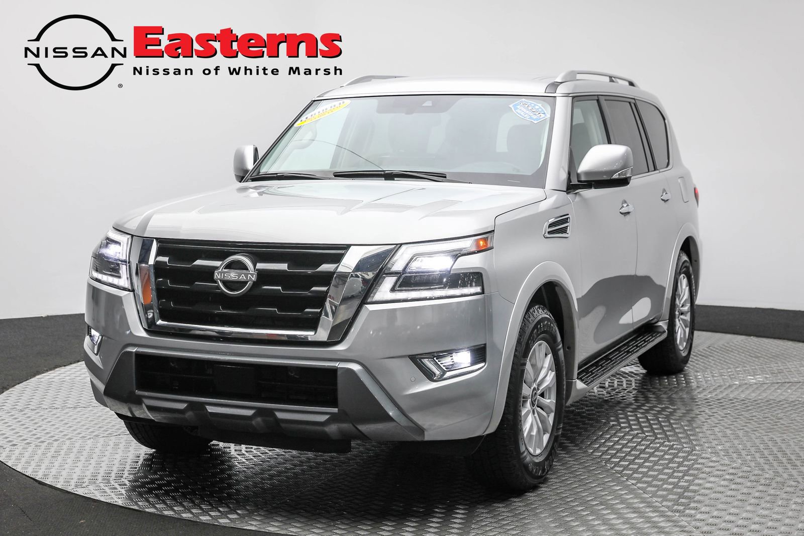 Used 2024 Nissan Armada SV image 1