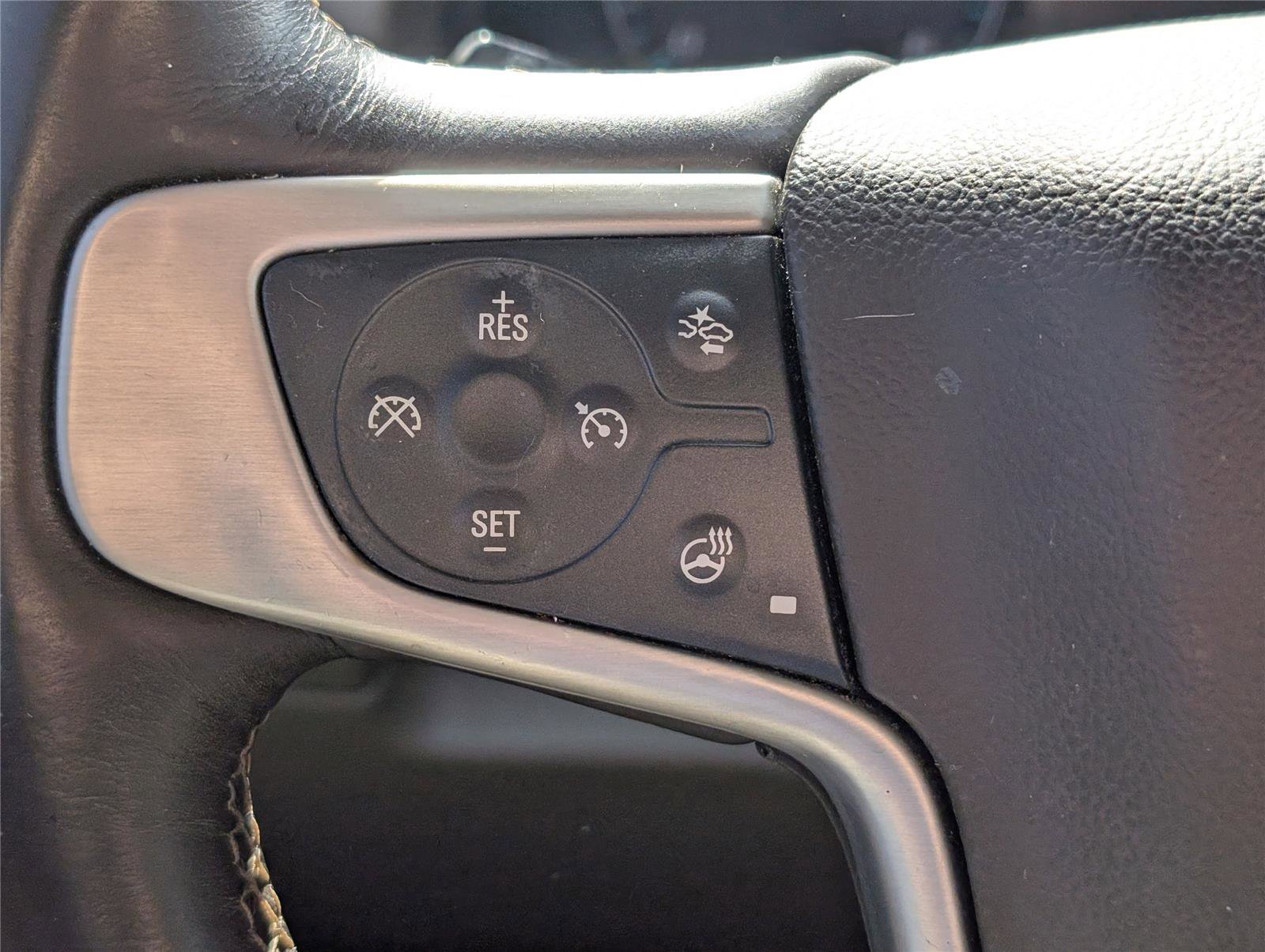 Used 2017 GMC Yukon SLT image 22