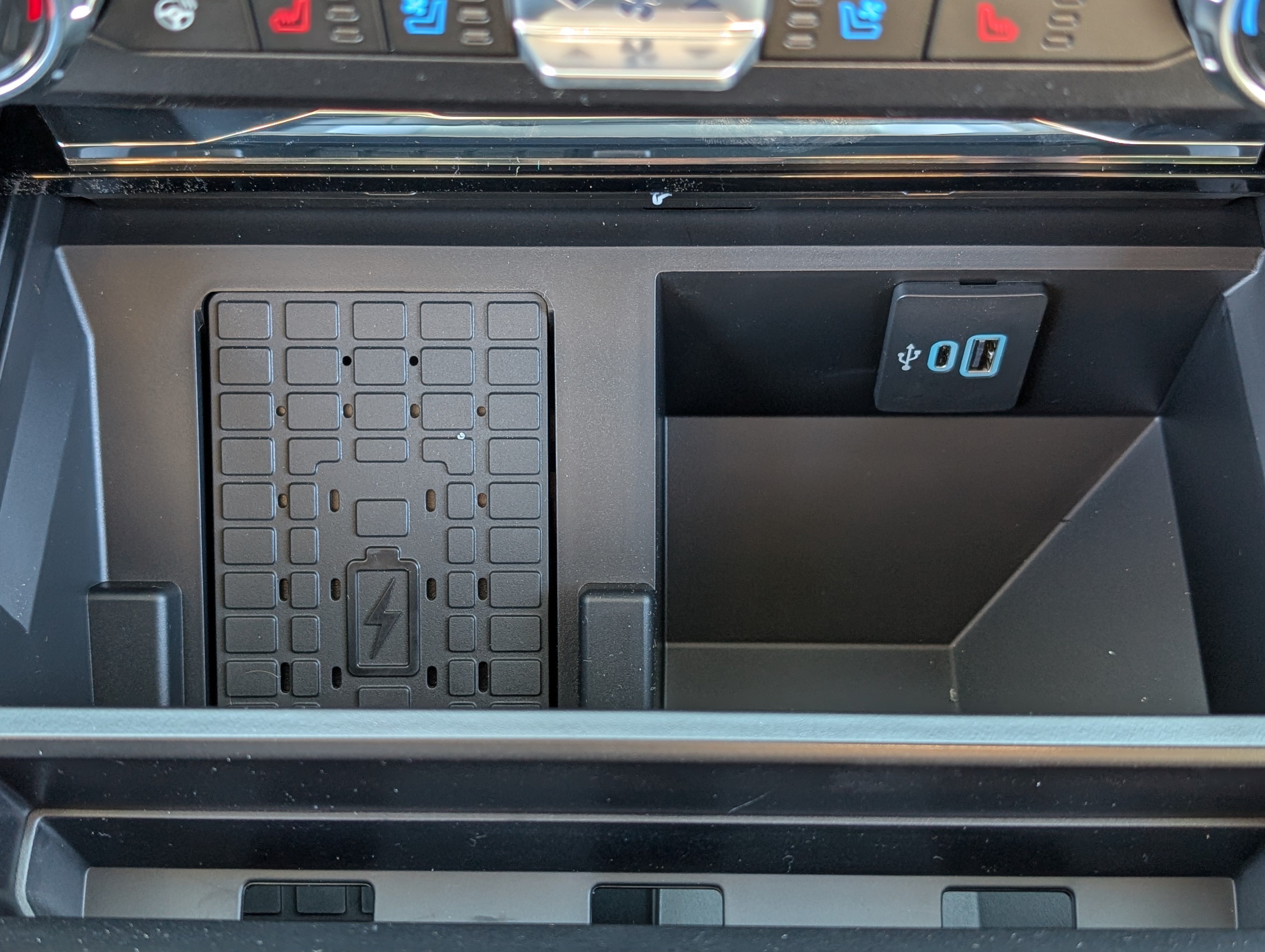 New 2026 Ford F250 Lariat w/ Black Appearance Package AWD/4WD image 25