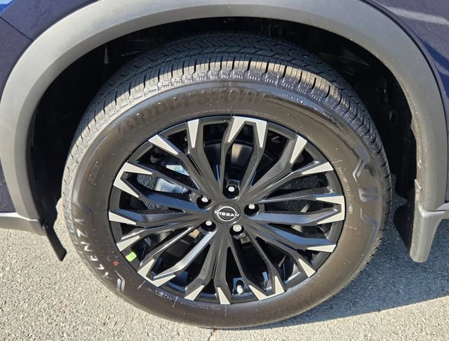New 2026 Nissan Rogue Dark Armor FWD image 7