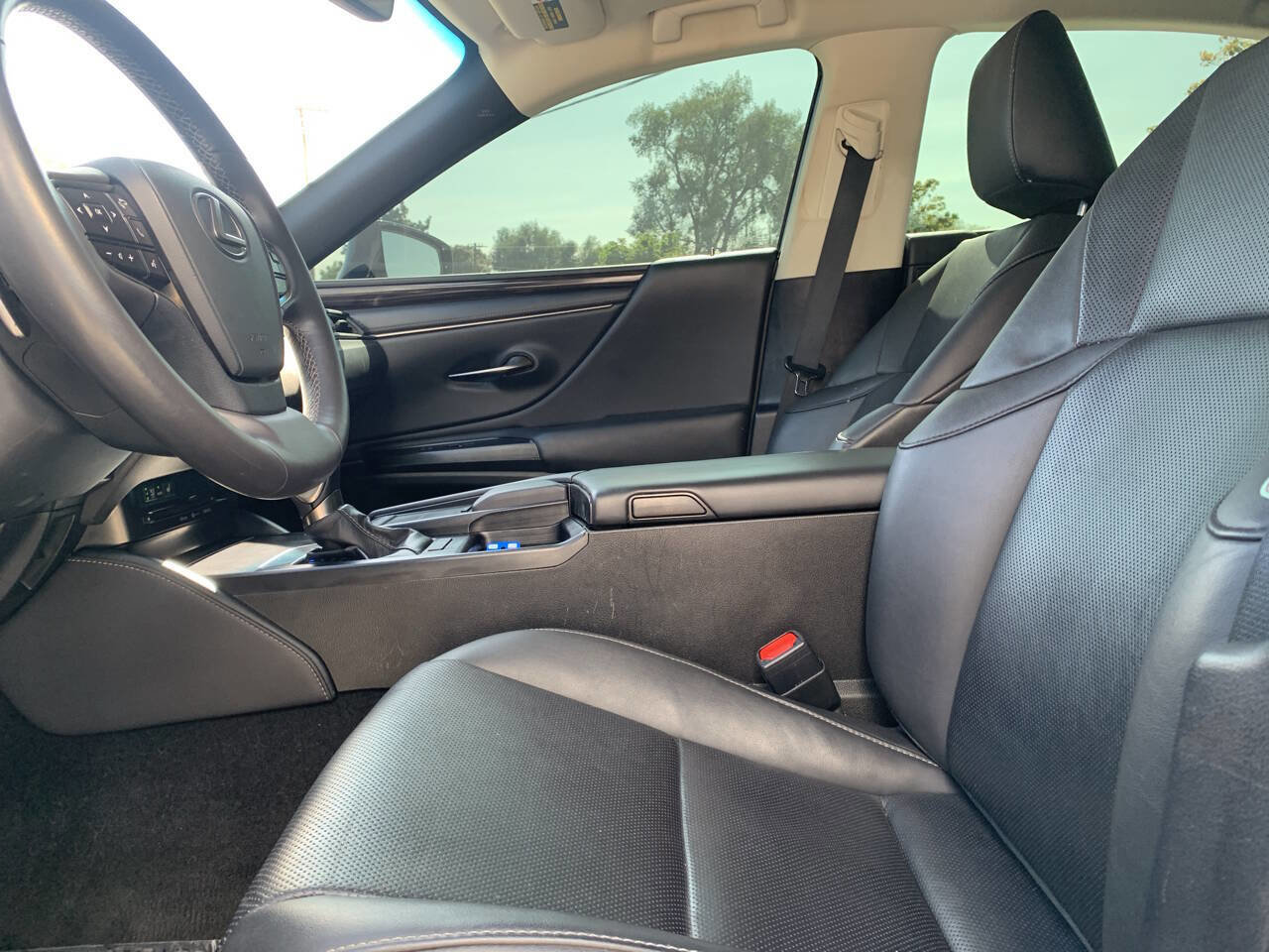 Used 2021 Lexus ES 350 w/ Premium Package image 7