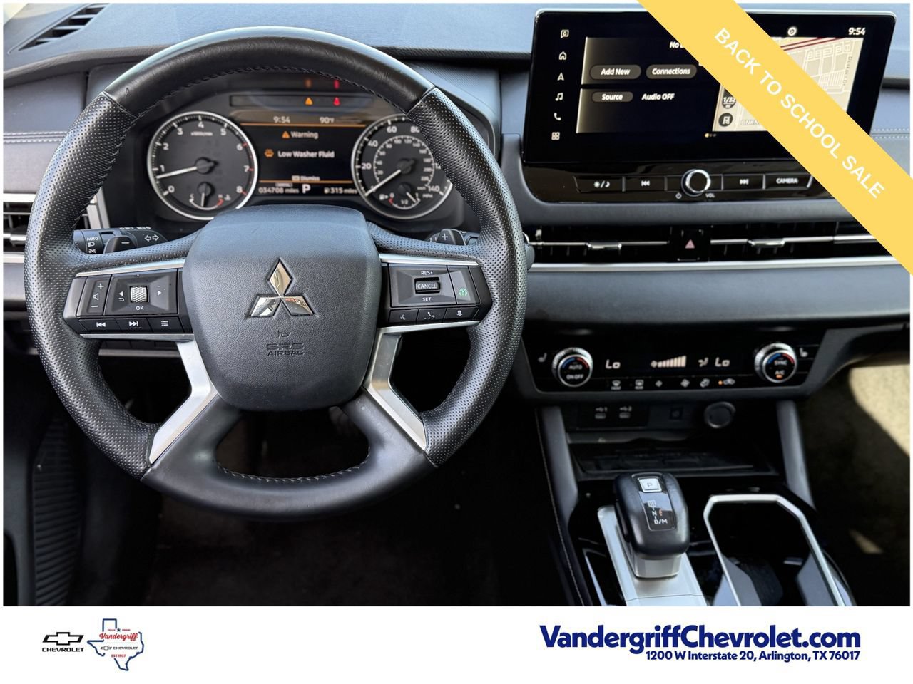 Used 2025 Mitsubishi Outlander SE FWD image 11