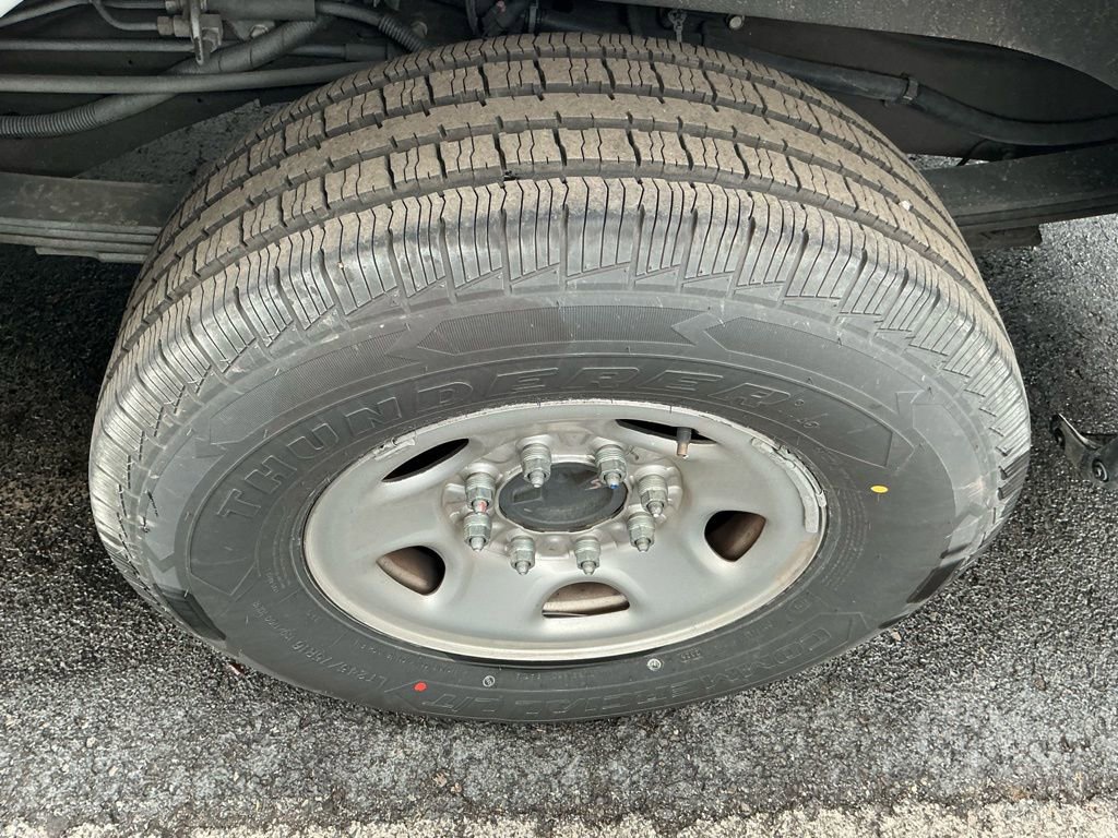 Used 2023 GMC Savana 2500 Extended w/ Driver Convenience Package image 8