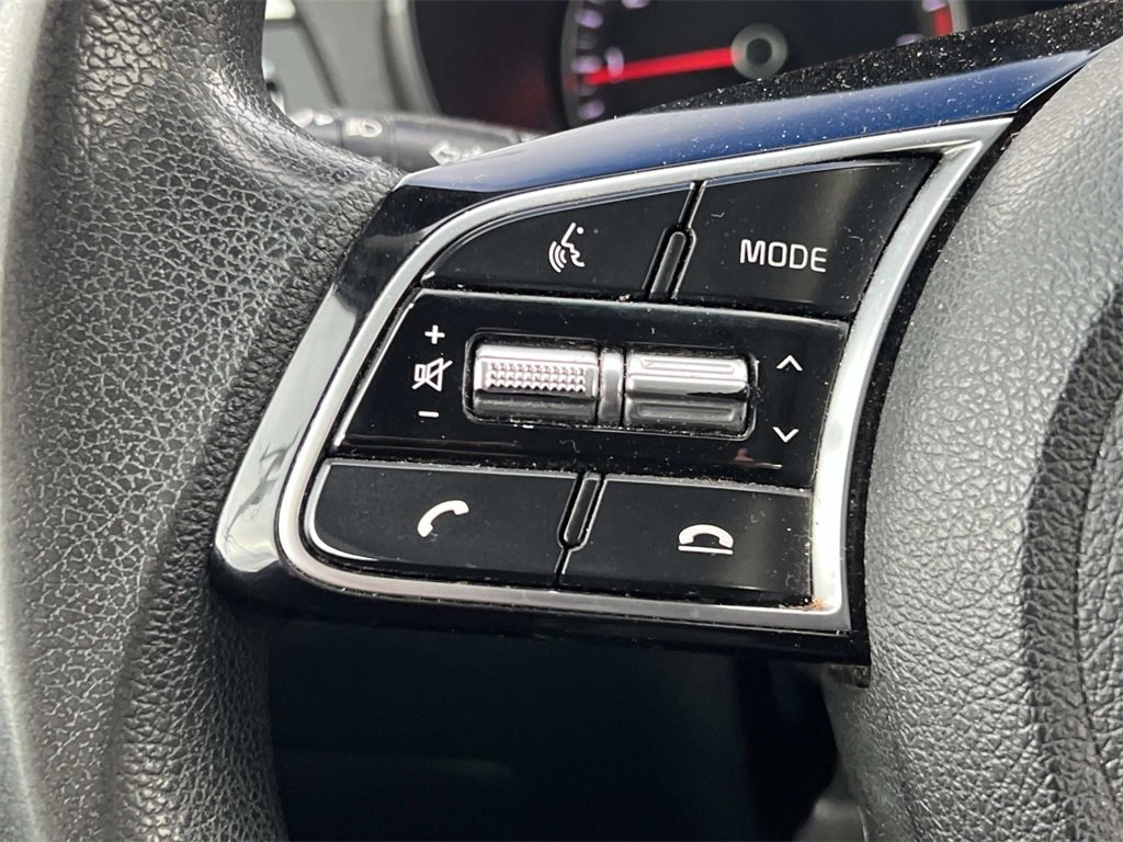 Used 2020 Kia Optima LX image 23