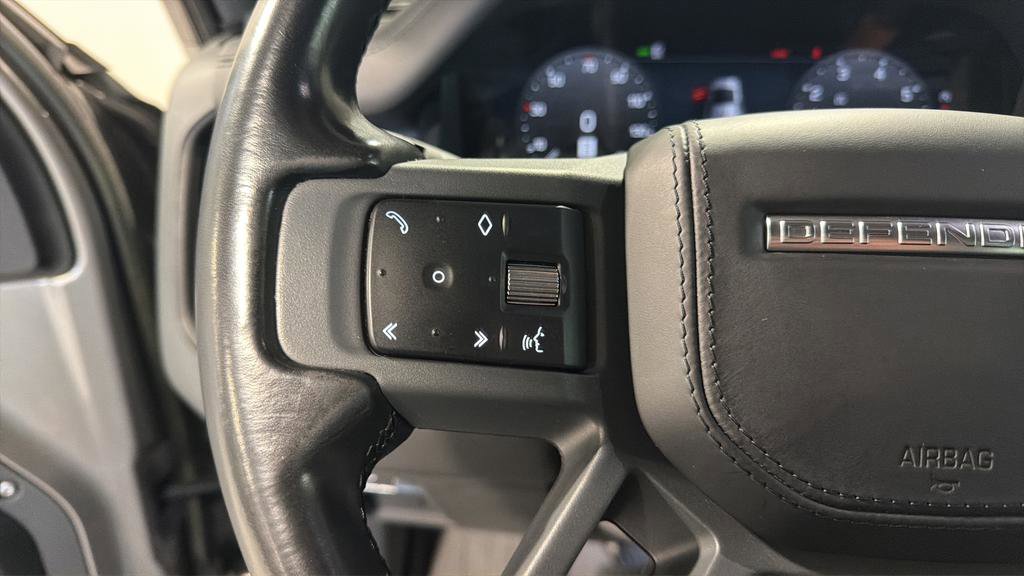 Used 2023 Land Rover Defender 110 X-Dynamic SE AWD/4WD image 22