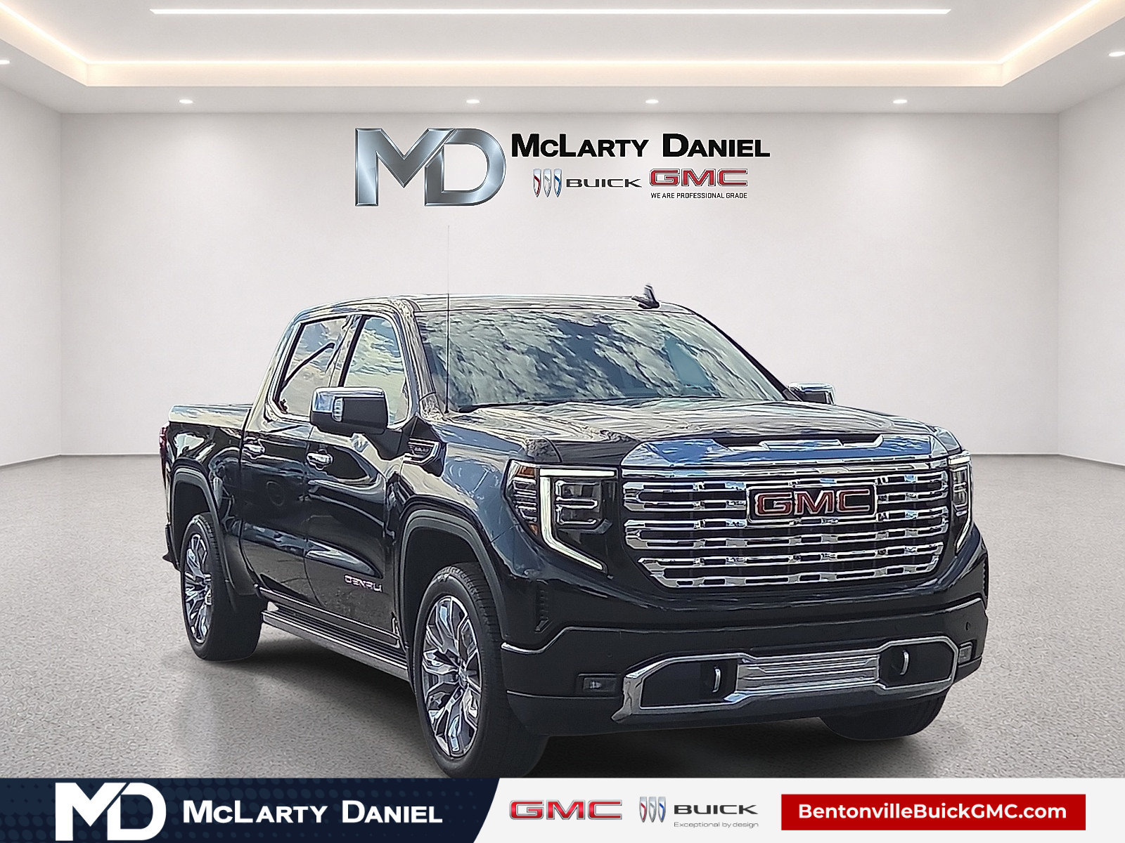 Certified 2026 GMC Sierra 1500 Denali w/ Denali Reserve Package AWD/4WD image 1