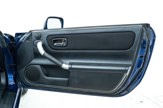 Used 2001 Toyota MR2 RWD image 24