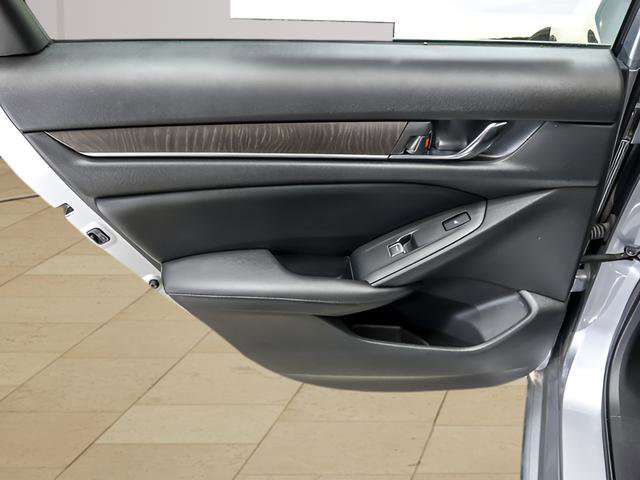 Used 2021 Honda Accord Touring image 23