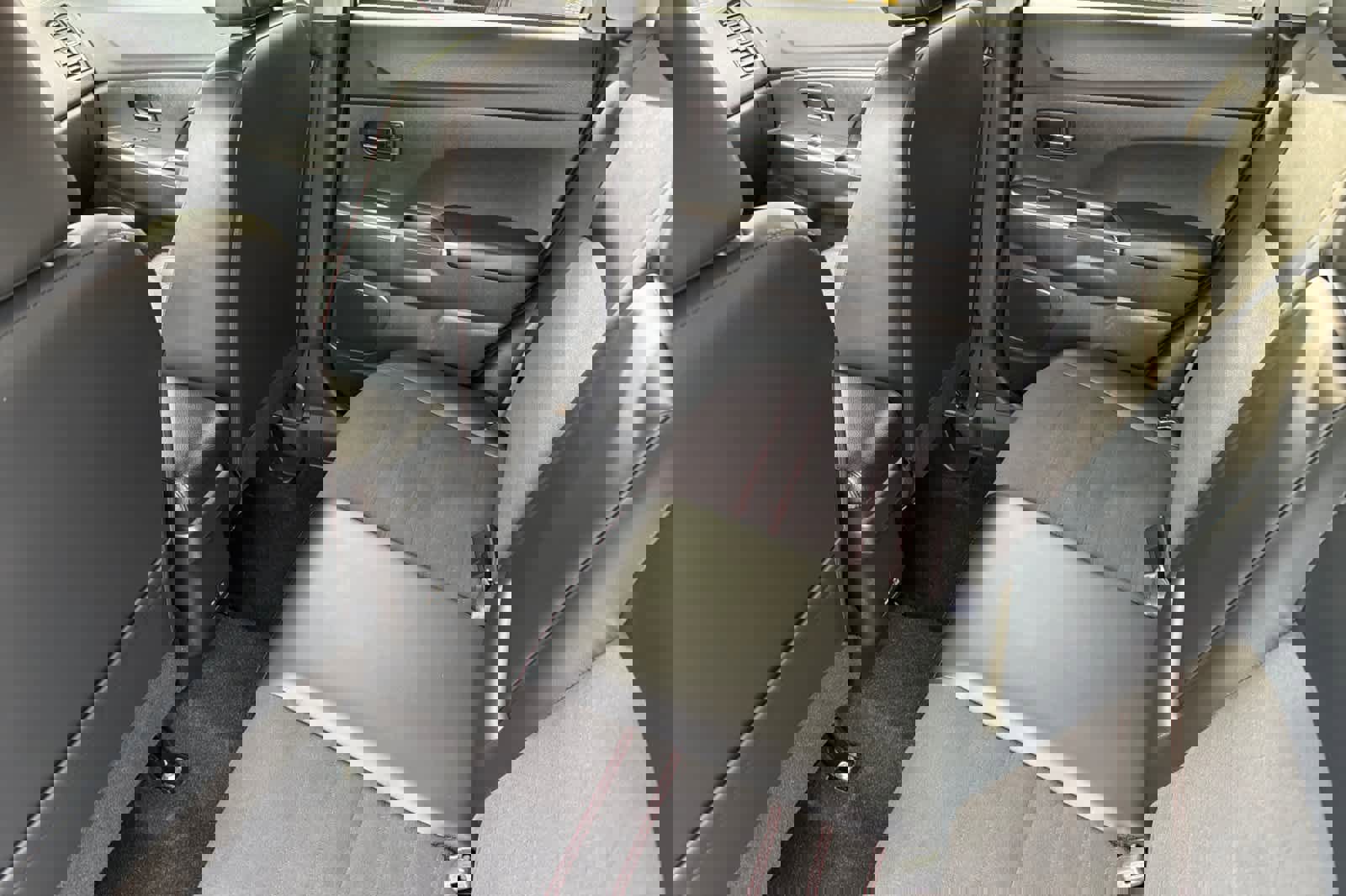 Used 2024 Mitsubishi Outlander Sport SE image 4