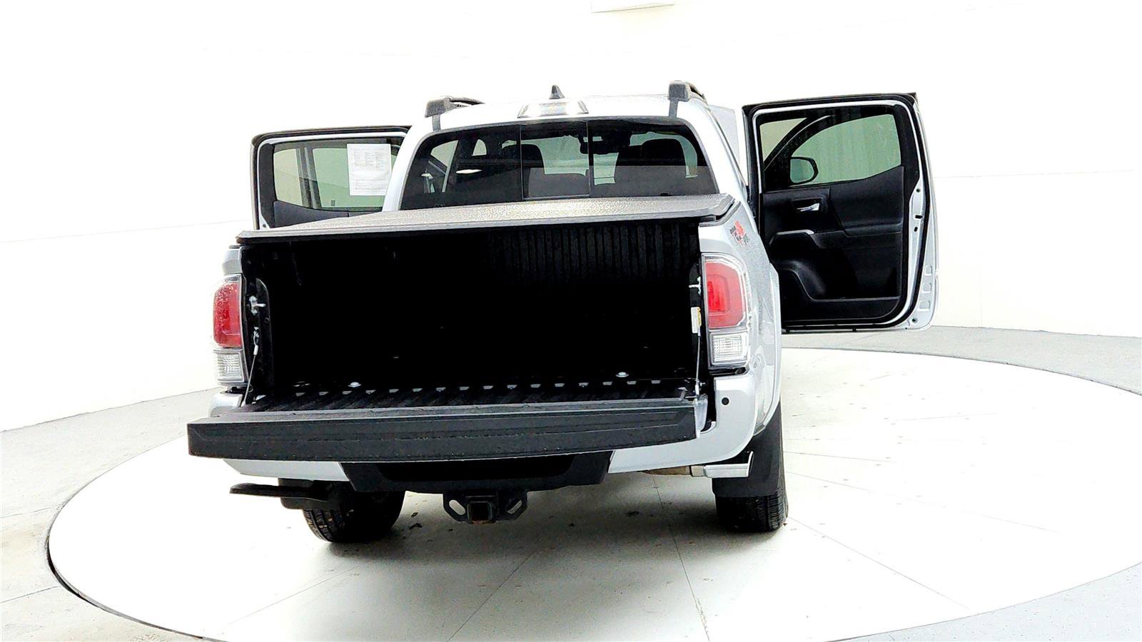 Certified 2022 Toyota Tacoma TRD Sport image 11