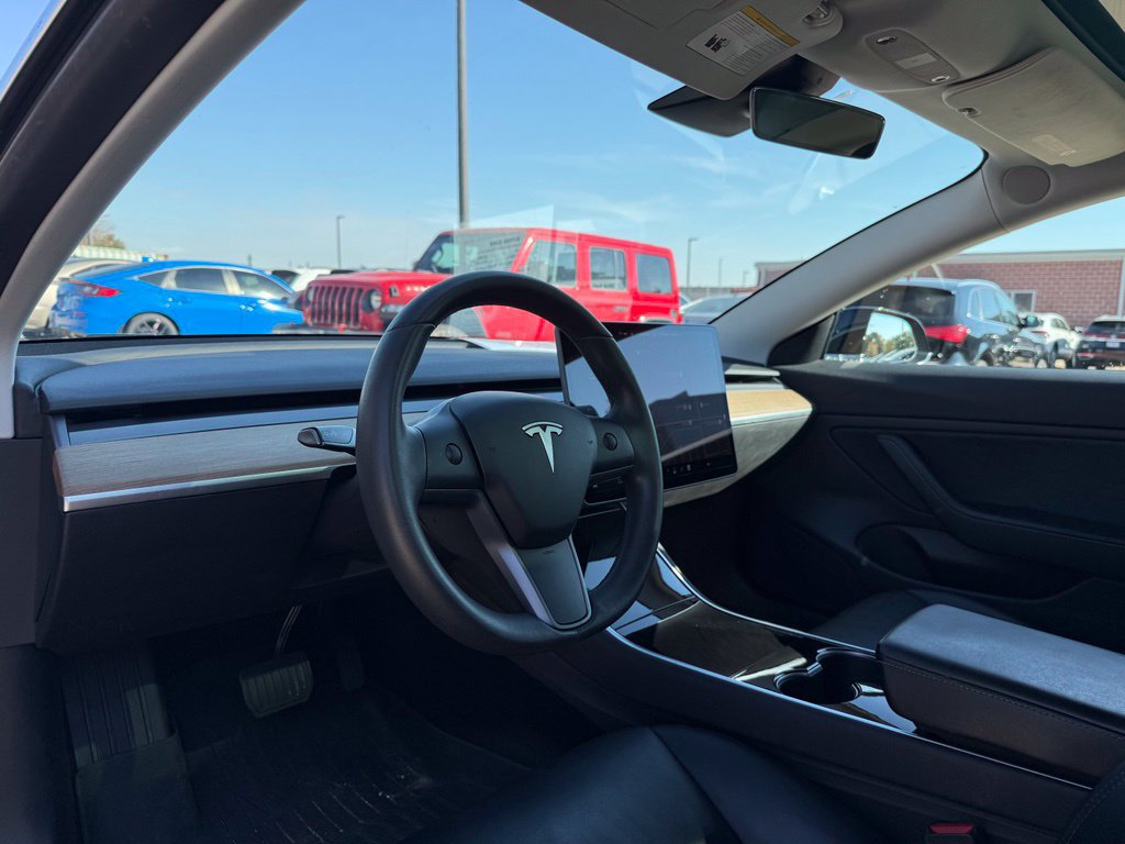 Used 2019 Tesla Model 3 RWD image 4