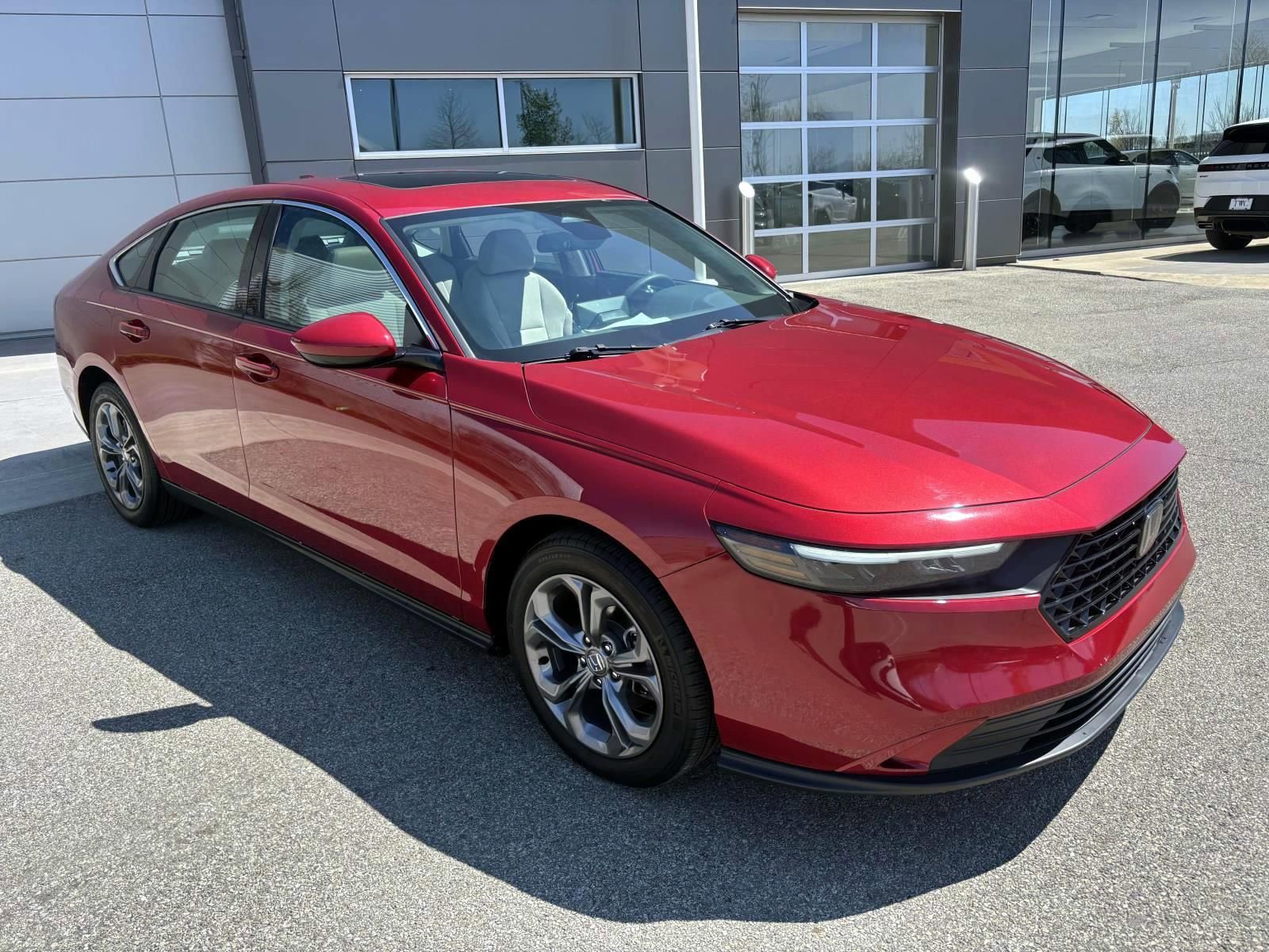 Used 2024 Honda Accord EX image 3