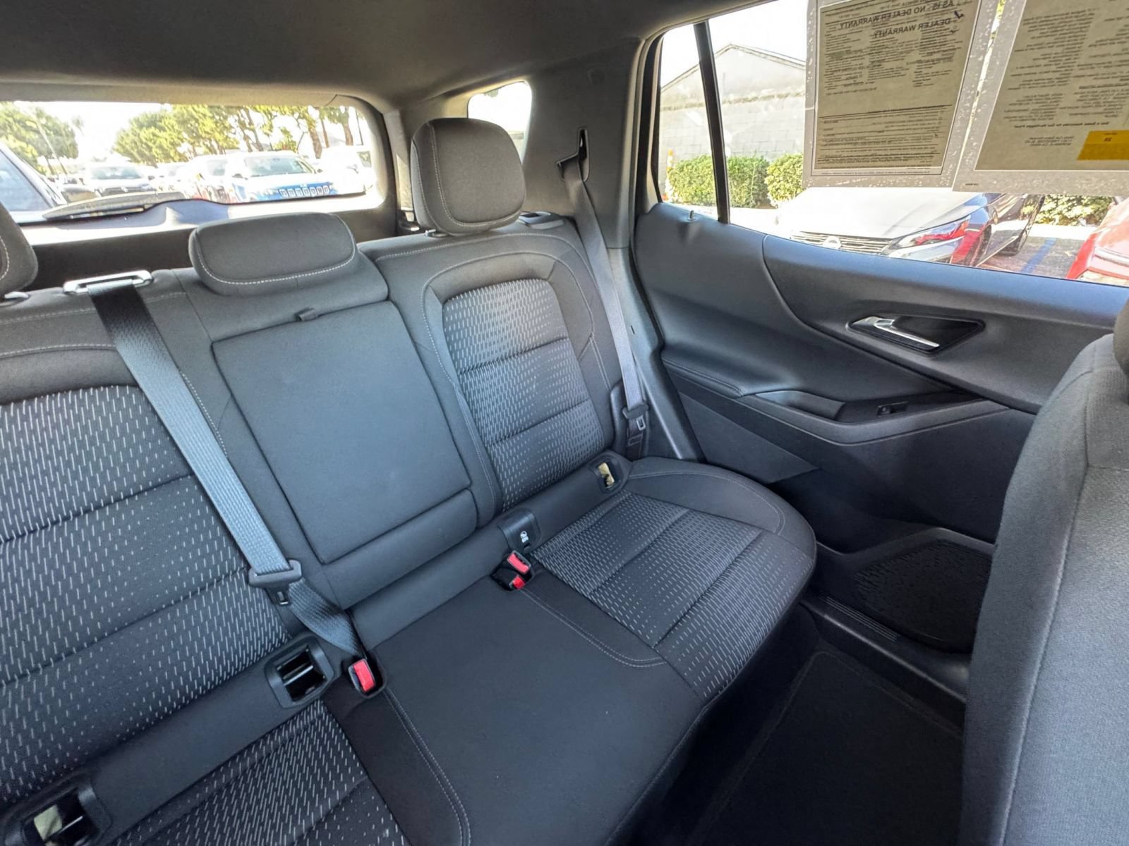 Used 2025 Chevrolet Equinox LT FWD image 38