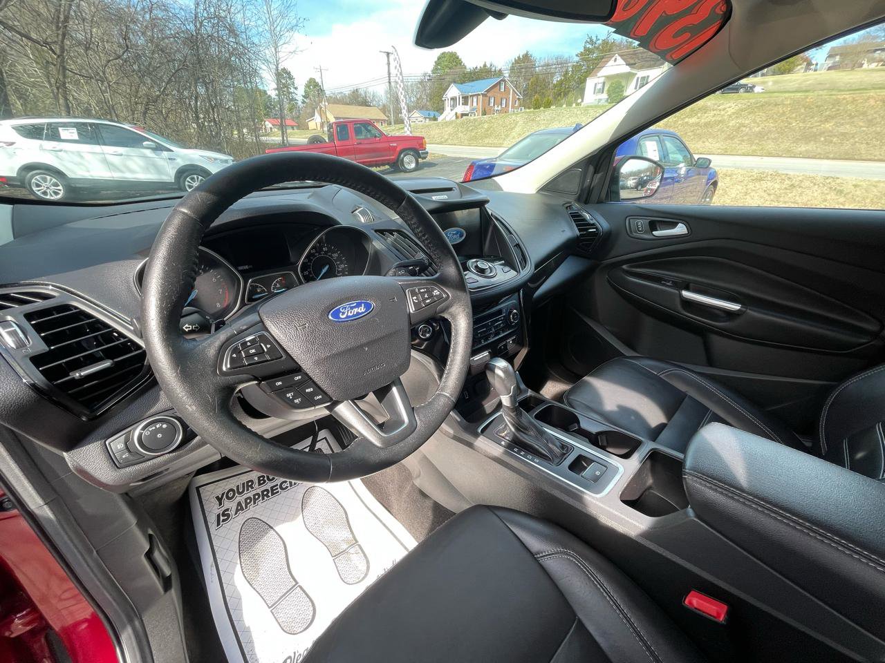 Used 2017 Ford Escape Titanium image 18