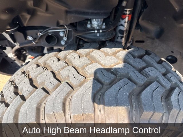 Used 2025 Jeep Gladiator Mojave AWD/4WD image 25