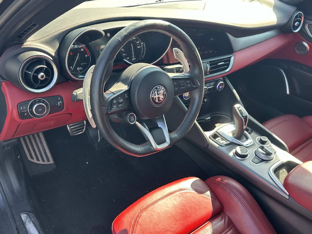 Used 2021 Alfa Romeo Giulia Ti Sport AWD/4WD image 2