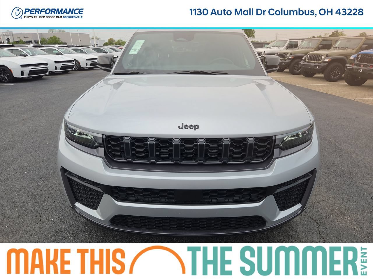 New 2026 Jeep Grand Cherokee Altitude AWD/4WD image 2