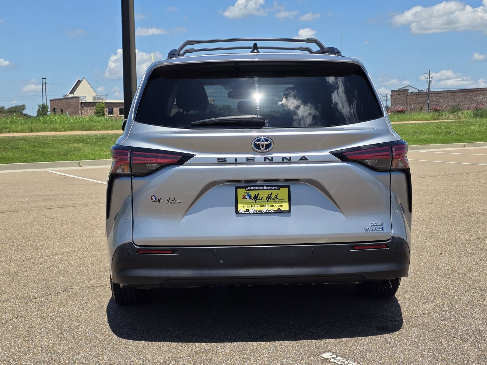 Used 2021 Toyota Sienna XLE FWD image 6