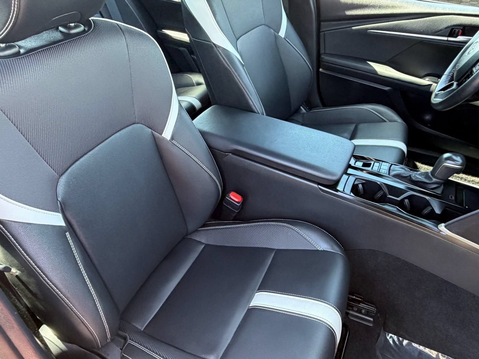 Used 2025 Toyota Camry SE w/ Multimedia Upgrade Package FWD image 30