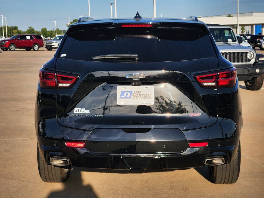 Used 2025 Chevrolet Blazer RS w/ Driver Confidence II Package AWD/4WD image 6