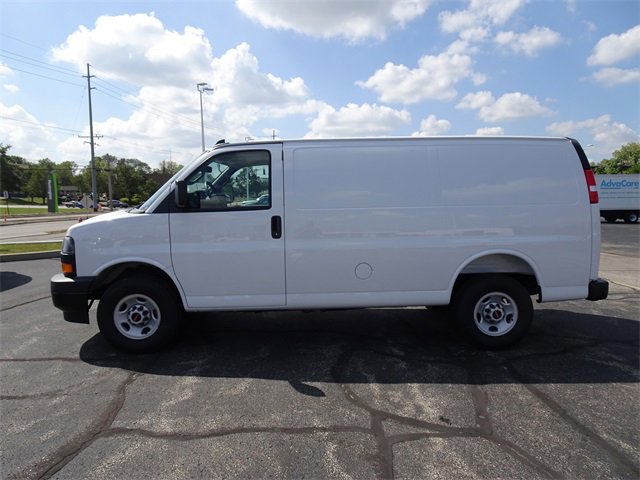 New 2025 GMC Savana 3500 w/ Driver Convenience Package image 2