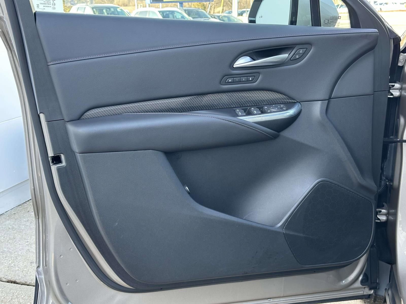 Used 2023 Cadillac XT4 Sport image 16