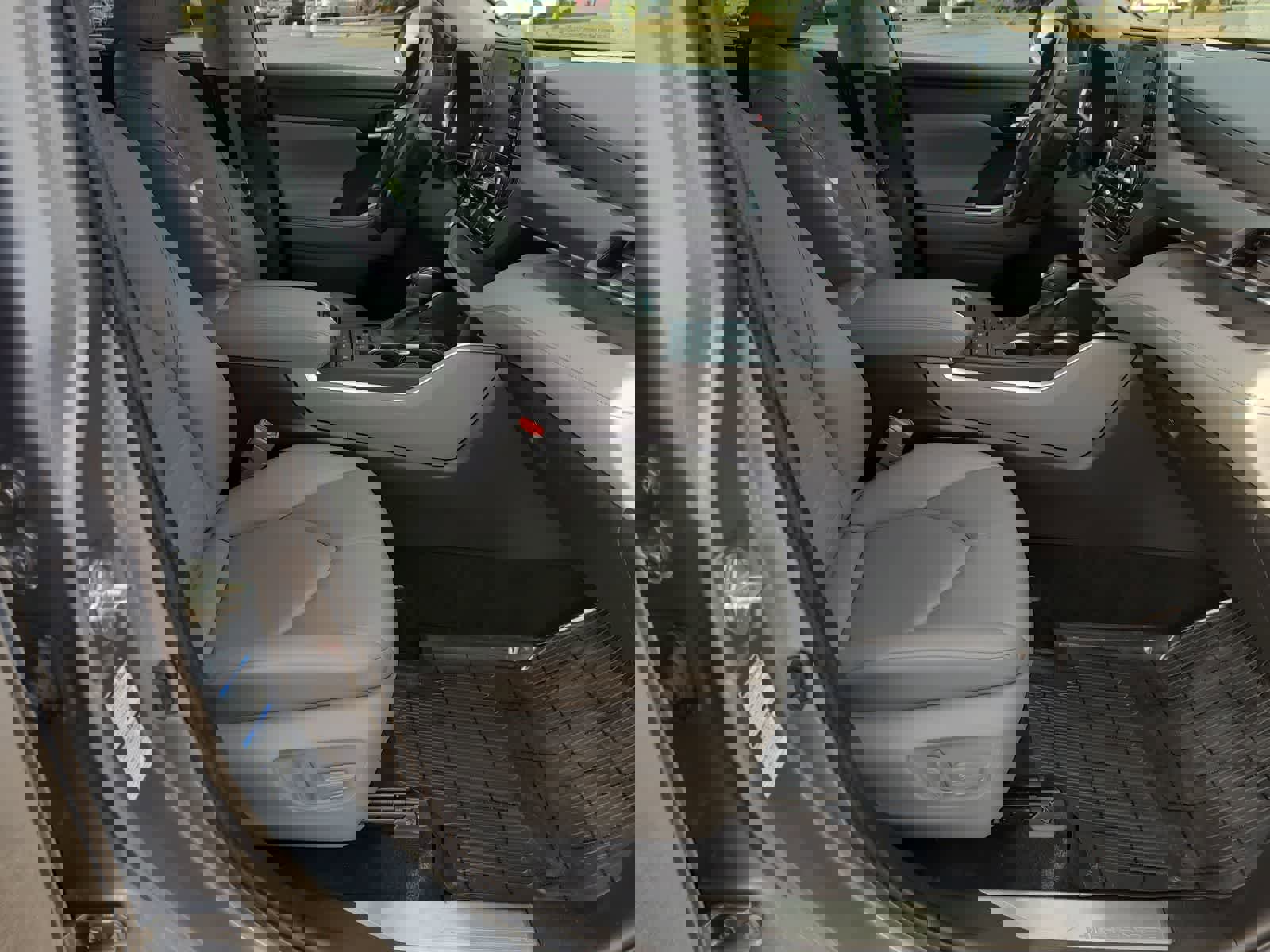 Used 2022 Toyota Highlander XLE image 22