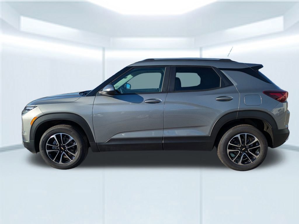 New 2025 Chevrolet TrailBlazer LT w/ Convenience Package image 2