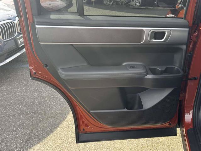 Certified 2025 Hyundai Santa Fe XRT AWD/4WD image 10