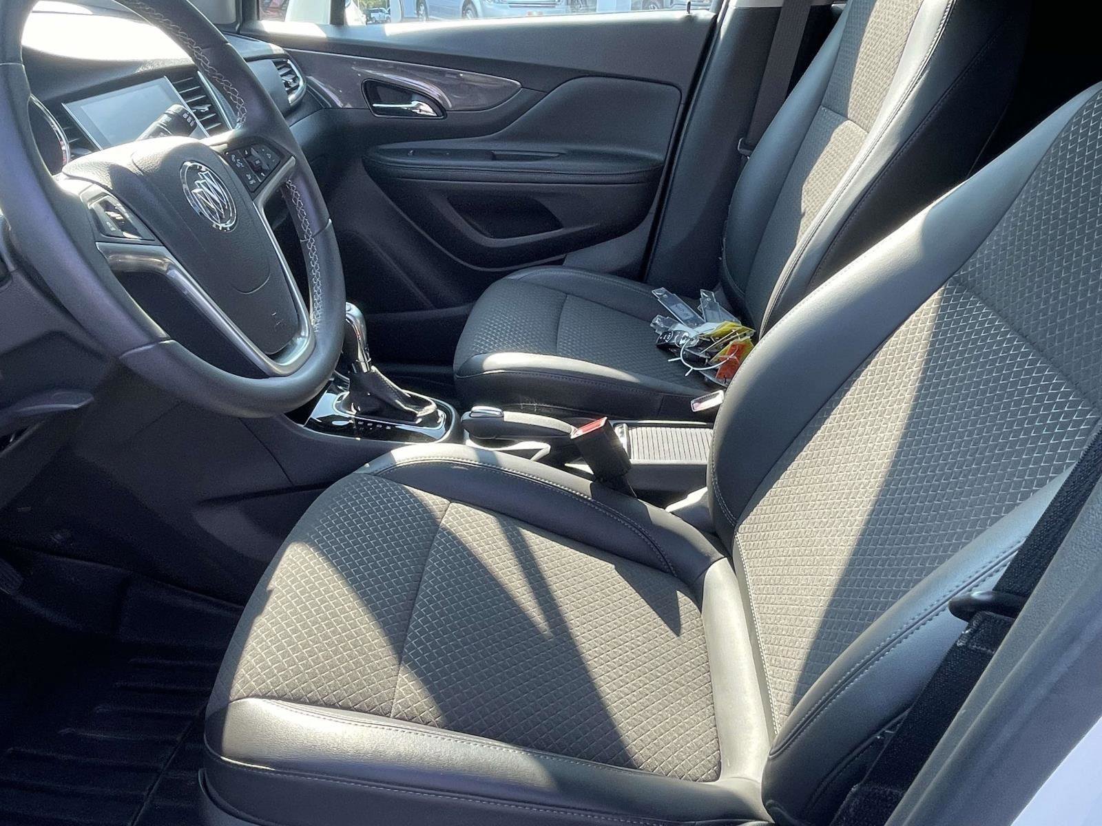 Used 2020 Buick Encore Preferred image 10