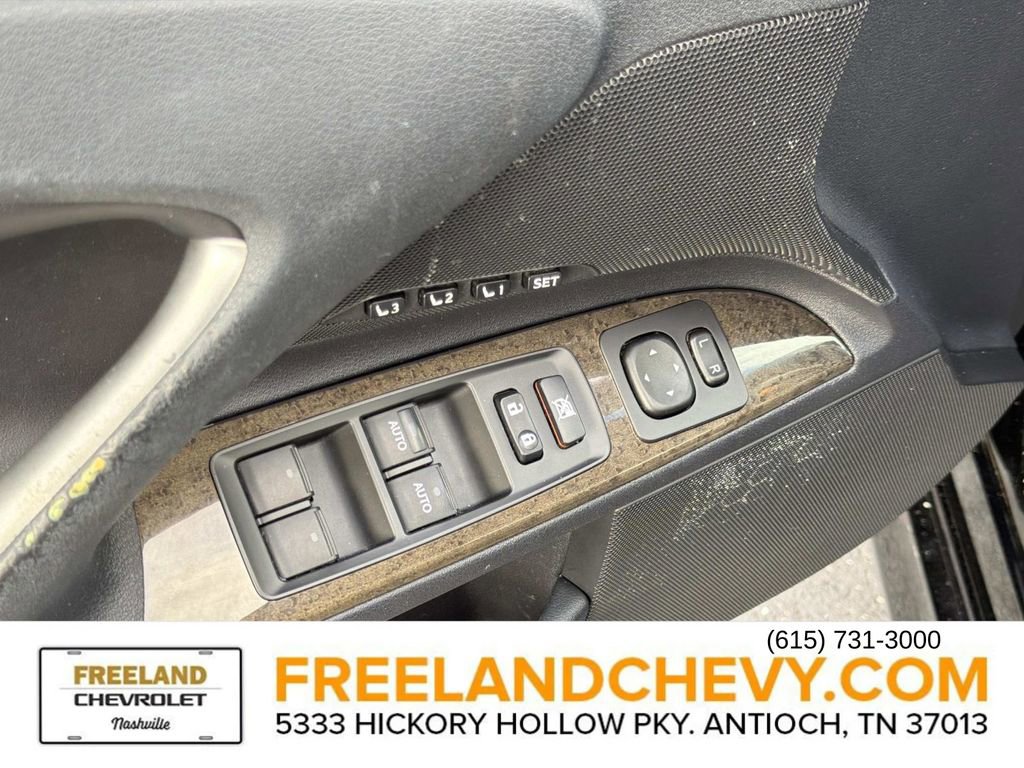 Used 2010 Lexus IS 350C image 16