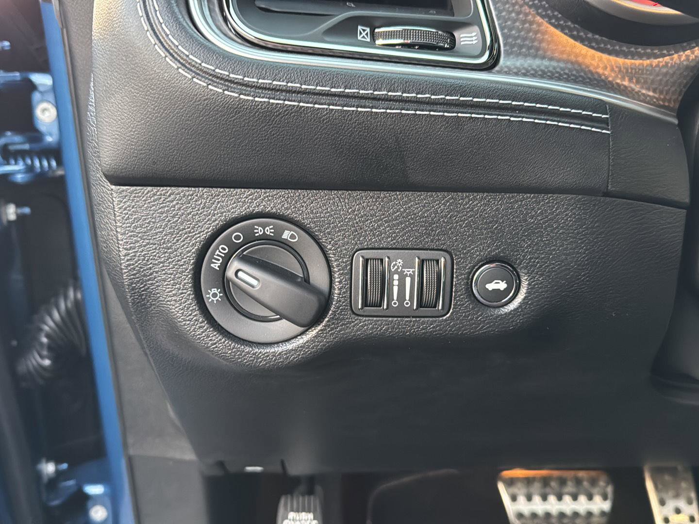 Used 2022 Dodge Challenger SRT Hellcat w/ Plus Package image 17